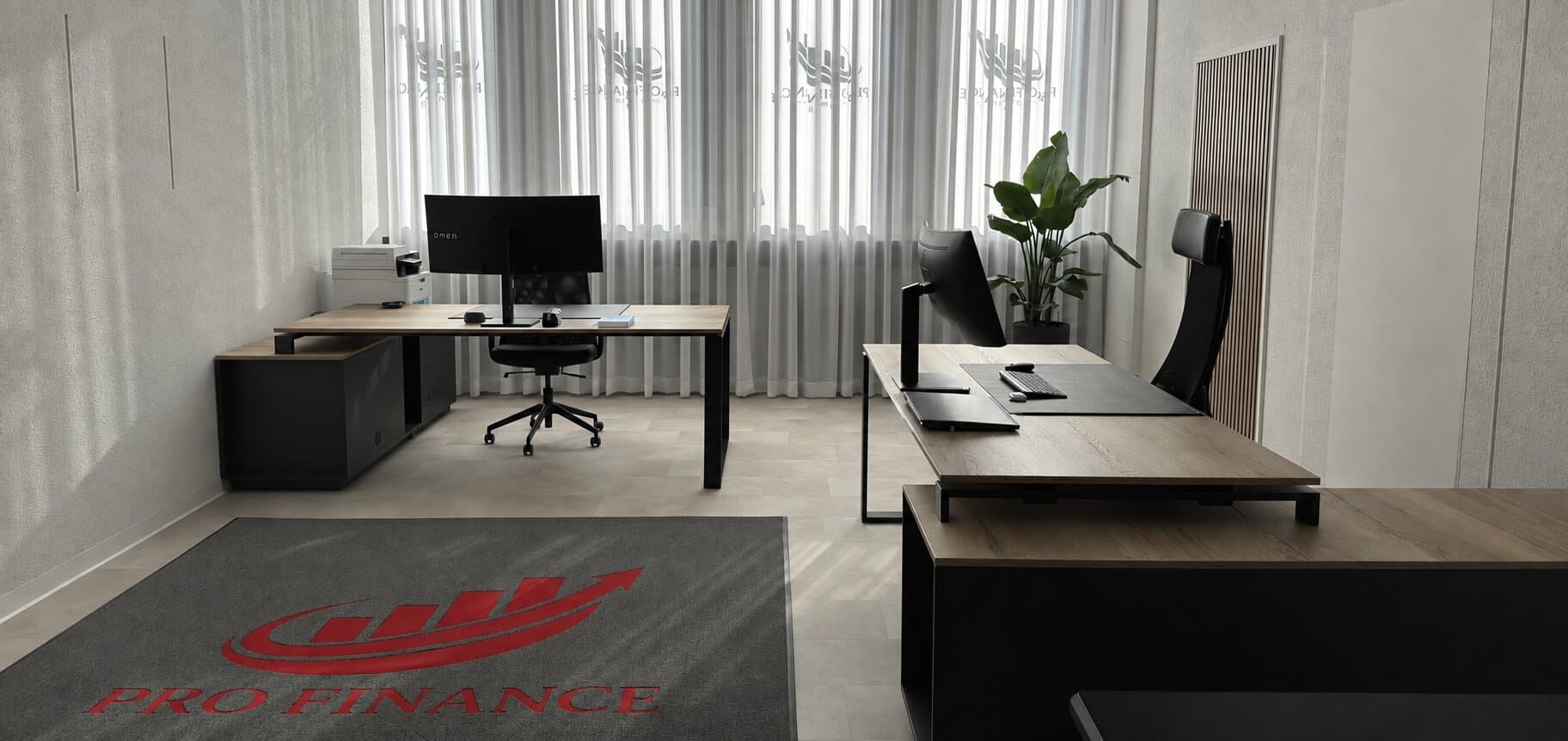 Büroarbeitsplatz von Pro Finance GmbH